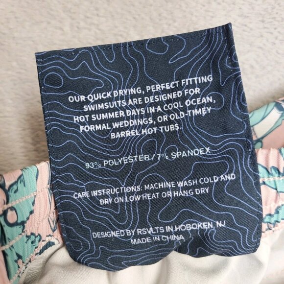 Disney RSVLTS Shorts Mens 2XL Mickey Mouse Hybrid Hawaiian Unlined Casual - Picture 9 of 9